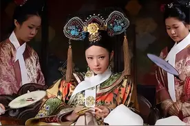 甄嬛传：华妃跋扈狠辣为人所惧，为何手下仍个个忠心耿耿从未背叛图片