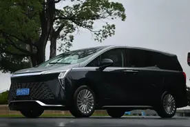 别克世纪：六十多万买别克！飘了还是真的值？图片