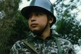 他是一位战斗英雄，春晚登台演唱，成名后的他又过得如何？图片
