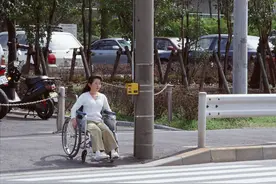 每16个中国人中就有一个残疾人，为什么城市里却很少见到他们？图片