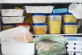 疫情下消费愈发疲软，很多商品销售量都在下降，为何冰柜突然抢手图片