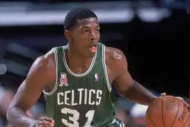 40岁，重返NBA！20年前被选中的球员，今天复出首秀，表现如何？图片