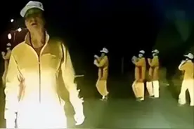 21世纪新路霸“暴走健身团”，真就没人能管得了？图片