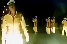 21世纪新路霸“暴走健身团”，真就没人能管得了？图片