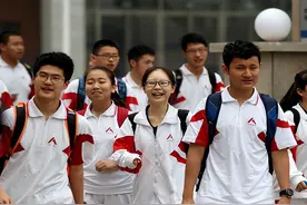 中考成绩发布后，未达到普高线的考生能否进行补录？早了解有好处图片