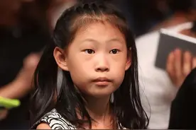 “我长得像爸爸我骄傲”，她被称是最丑星二代，如今逆袭似韩星图片