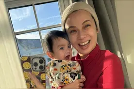 香港过气女星三胎后极速衰老，满脸雀斑不敢认，带三娃移居英国图片