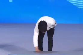 不惯着！车旼奎擦拭领奖台自取其辱，王濛：没滑过擦什么玩意图片