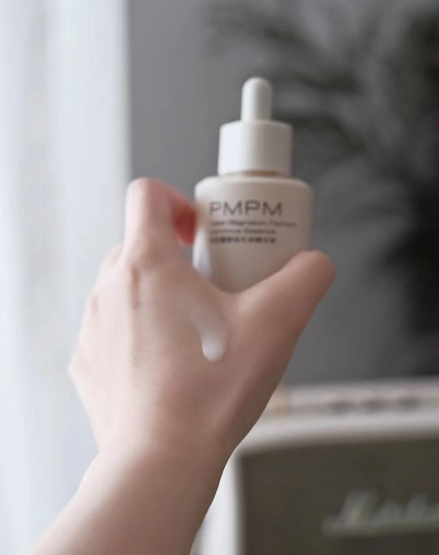 30、40岁的女人想要抗衰老，别着急用“视黄醇”，这样做更有效