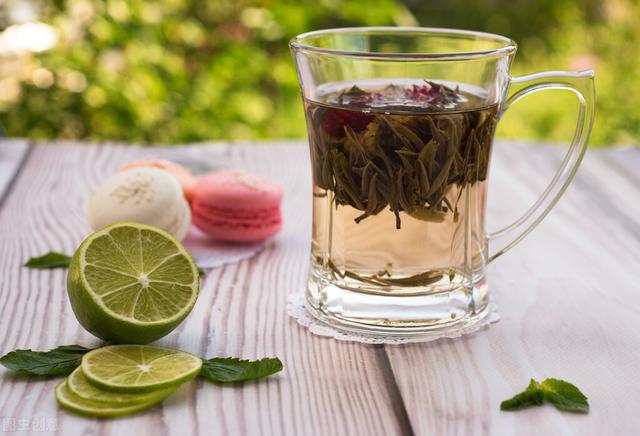 千万别小瞧了天天喝的茶，所有的树叶都能制茶吗？茶叶树叶的区别