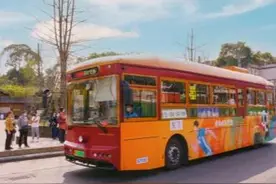 旅游公交直达 景区特色巴士携手国庆出行图片
