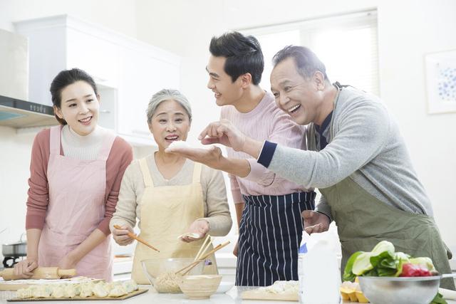 Ӫ�����ɣ�����Ա���˵�ͻ���Ը����