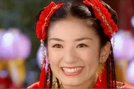 娱乐圈是个染缸，女孩跳进来大变样，从黄奕到董洁，都是如此图片