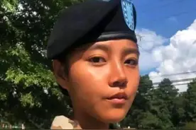 真是中国的耻辱，她在美舰上，用中文警告我国海军，事后我很骄傲图片