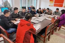 公务员提拔晋升，群众基础、领导推荐和工作能力哪一个更重要？图片