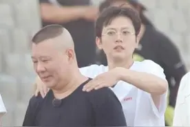德云社孟鹤堂发文，晒送给师父郭德纲的生日礼物，孟哥挣到钱了图片