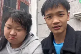 上海外卖小哥养一家五口，老婆太懒引争议，七哥夫妻是不是剧本？图片