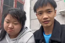 上海外卖小哥养一家五口，老婆太懒引争议，七哥夫妻是不是剧本？图片