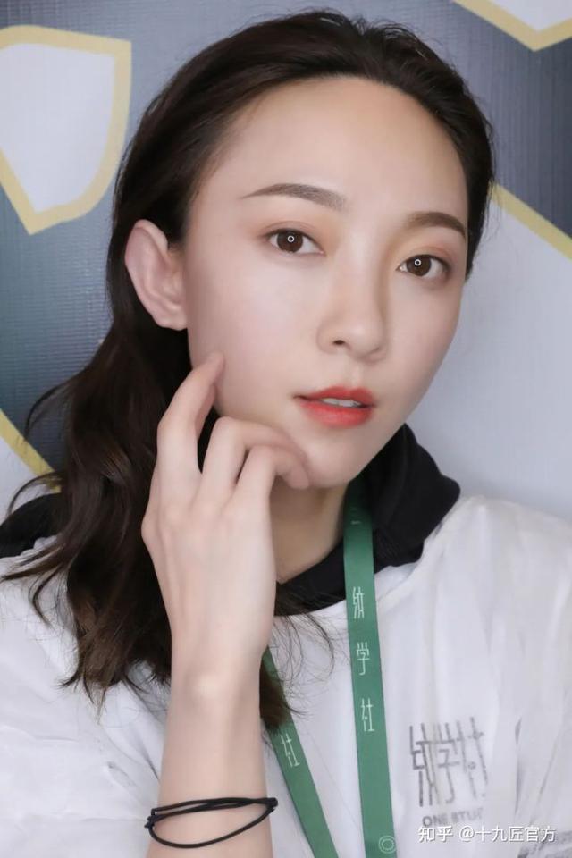 雾眉，线条眉和丝雾眉有什么区别呢？