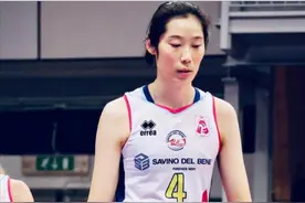 定海神针!朱婷爆砍19分0失误接40个一传,斯坎迪奇3-2险胜亚军米兰图片