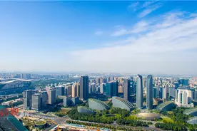 一严到底正风反腐 坚持不懈把全面从严治党向纵深推进图片