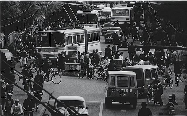 1976年，王洪文秘书突然发现不对劲，火速申请调离：这人要完蛋了