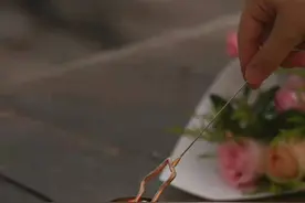 暗示关系逐渐破裂的文案图片