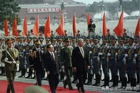 当年克林顿访问桂林，一武警战士的举动为何让对方特工如临大敌？图片
