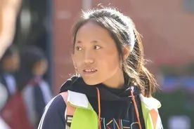 为凑大学学费，农村女孩给马云寄母鸡被拒后，如今现状令人感慨图片