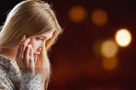 女儿被诊断双相障碍，出现幻想和妄想，家长如何帮她走向康复？图片