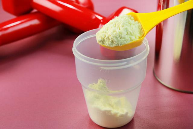 被吹上天的5种保健食品，实则坑钱第一名，劝告父母：谨慎购买