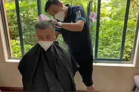 疫情下的新型邻里关系：曾经未曾接触的邻居，这次都认全了图片