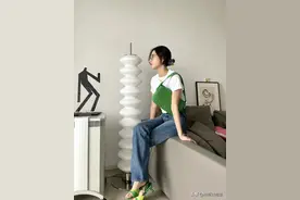 1件短袖 = 5套穿搭！第3套好好看图片