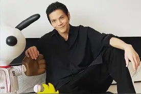 这么有钱为什么不躺平？向佐凌晨发长文回应争议被疑讽刺李佳琦，回应：我不讽刺任何人，纯粹亲身感受图片