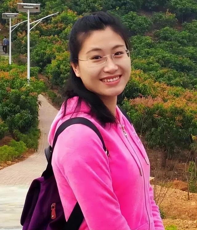 法学硕士黄文秀：放弃北京高薪，扎根山村扶贫，村民刚富她牺牲了
