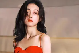 张子枫瘦成皮包骨，什么是好身材？解锁挺拔美胸自信又美丽图片