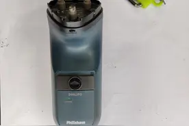 飞利浦HQ4821剃须刀改用锂电池图片