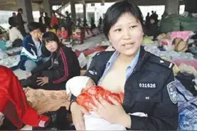“警察妈妈”蒋晓娟：汶川废墟中哺乳9婴感动国人，后来怎么样了图片
