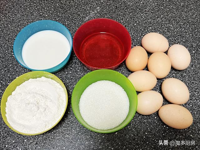 蛋糕越做越顺手，10寸奶油蛋糕也不用买了，详细制作步骤分享