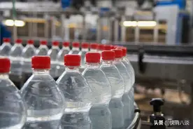2000元一瓶水？高价水是智商税还是贵的有理？揭秘瓶装水价格背后的原因……图片