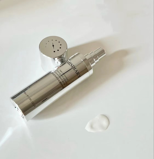 30、40岁的女人想要抗衰老，别着急用“视黄醇”，这样做更有效