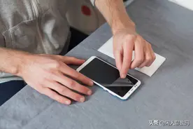 手机贴膜硬核科普，一分钟搞懂8种手机膜的区别图片