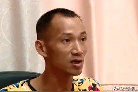 1993年12岁姐姐怕弟弟被父亲打死，偷偷放走弟弟，28年后姐弟重逢图片