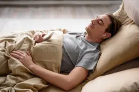 分享3首适合睡前听的钢琴曲纯音乐（文章，mp3）图片