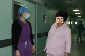 48岁婆婆拼3胎，大儿媳离婚，二儿媳退婚，婆婆：我有生养的权利图片