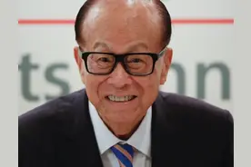 李嘉诚蝉联香港首富，总资产超第二位87亿美元，刘銮雄排在第8位图片