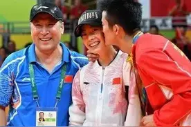 “国羽遮羞布”谌龙：28年运动生涯终结束，余生只想好好爱王适娴图片