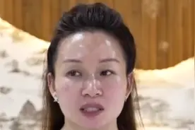 学霸高考711分，妈妈一番话让评论区炸了锅，直批“凡尔赛”图片