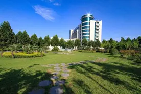 黄河科技学院：幸福的校园，精神的家园 ——黄河科技学院向着建设全国一流应用科技大学目标踔厉奋进图片