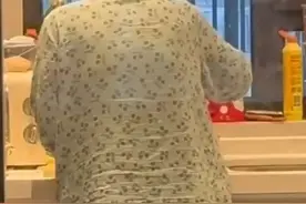 患癌妈妈去世前坚持为儿子做最后一顿饭，儿子：味道和以往一样好吃，我全吃完了图片